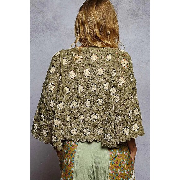 POL Contrast Crochet Cropped Knit Top - Picture 4 of 5